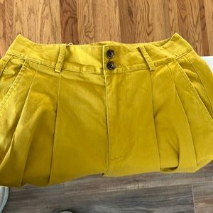 Madewell Cropped wide leg pant. Size 2. Mustard yellow. Used.
